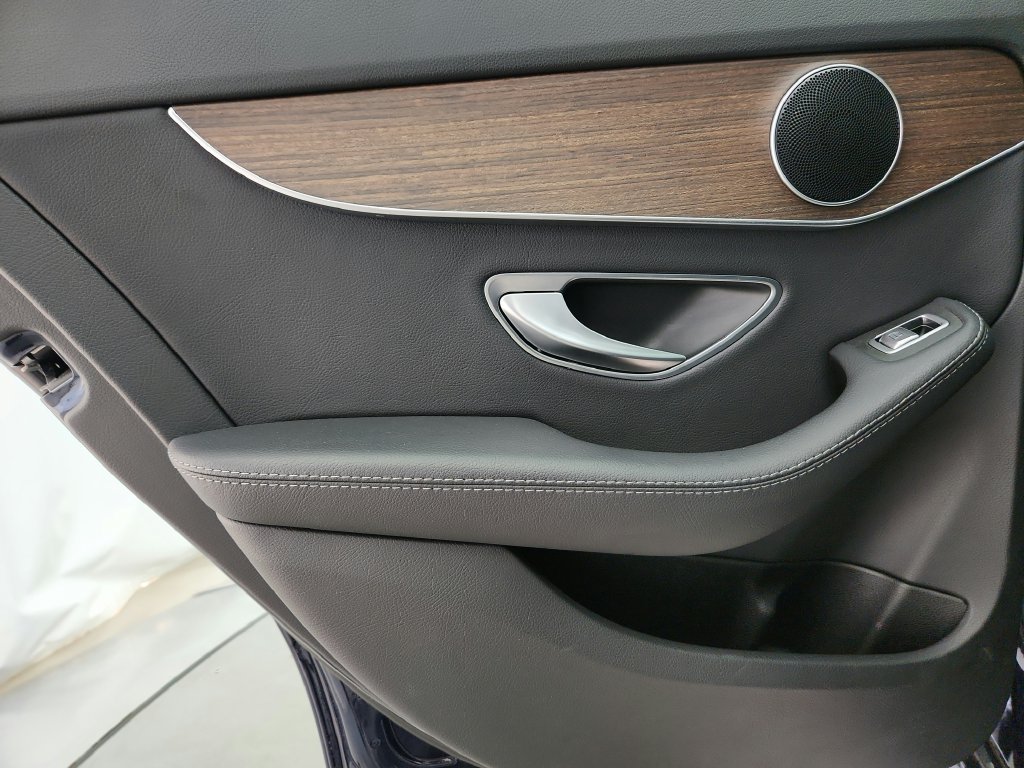 Used 2019 Mercedes-Benz C 300 4MATIC Sedan image 27