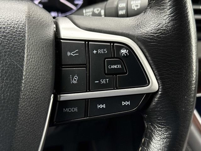 Used 2021 Toyota Sienna XLE w/ XLE Plus Package image 24