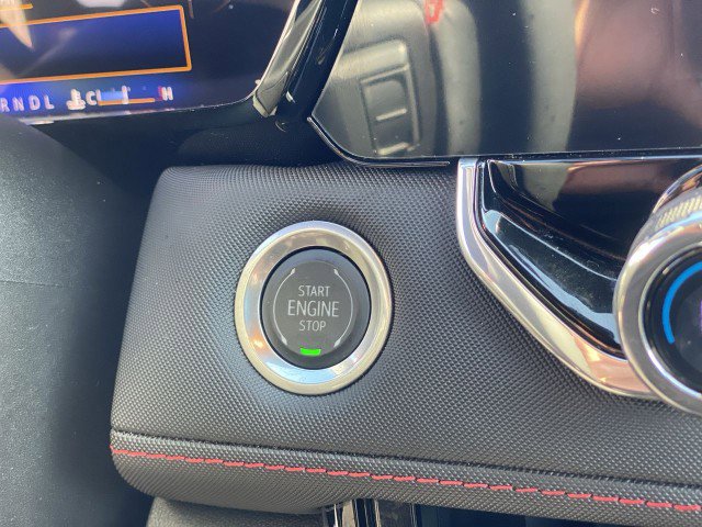 Used 2024 Chevrolet Colorado Z71 w/ Z71 Convenience Package 2 image 17