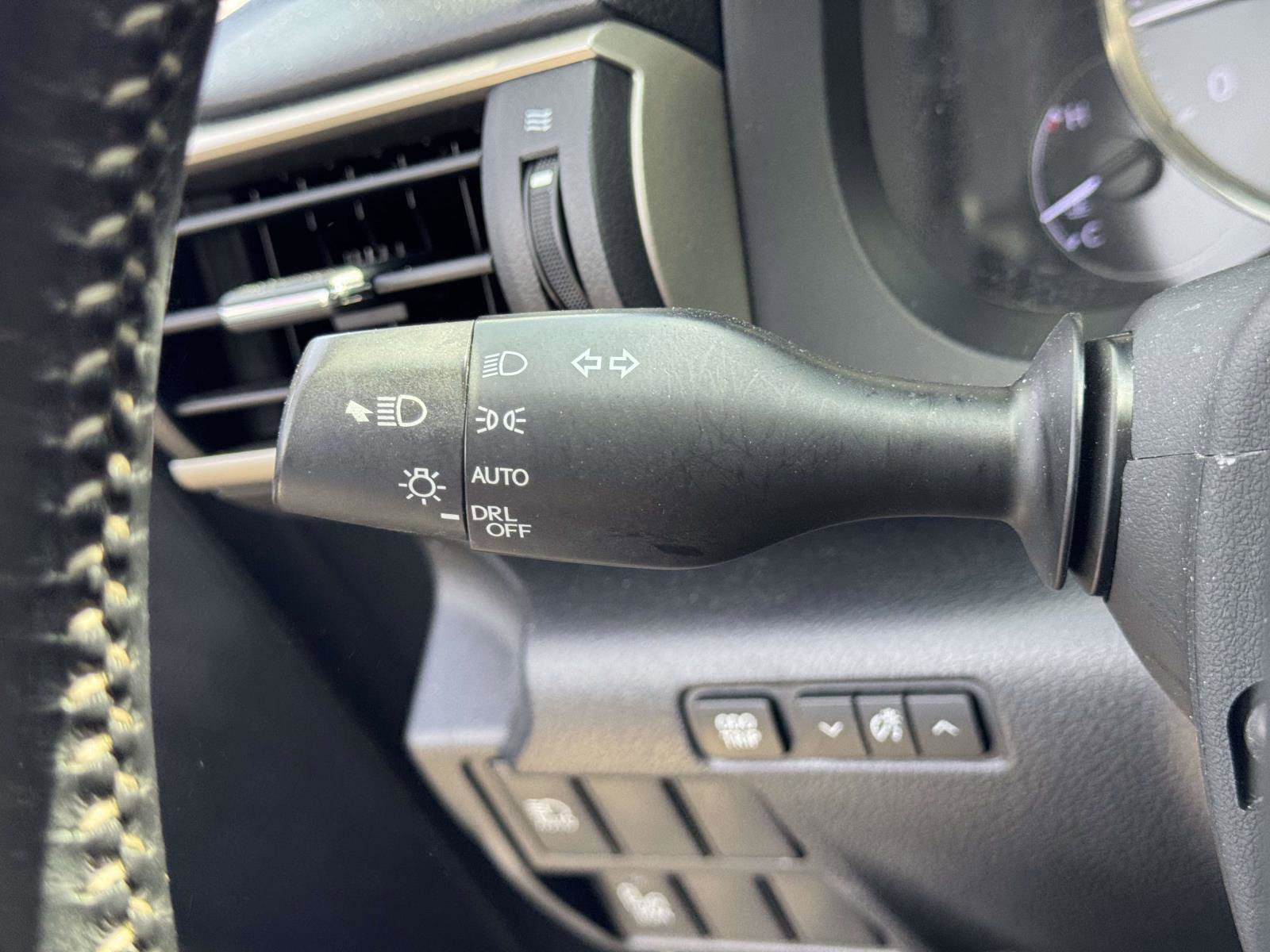 Used 2017 Lexus IS 300 AWD w/ Premium Package image 21