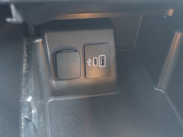 Certified 2025 Ford Explorer ST-Line AWD/4WD image 22
