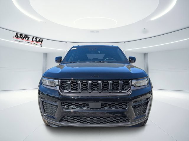 New 2026 Jeep Grand Cherokee Altitude RWD image 8
