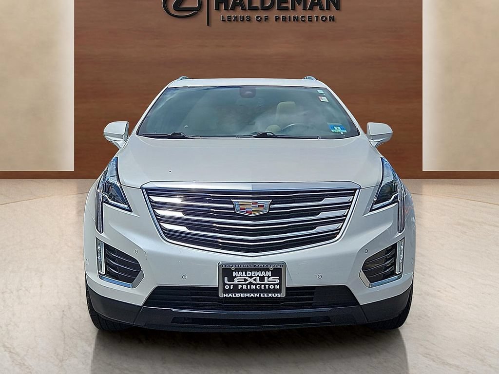Used 2018 Cadillac XT5 Premium Luxury w/ Driver Assist Package AWD/4WD image 2