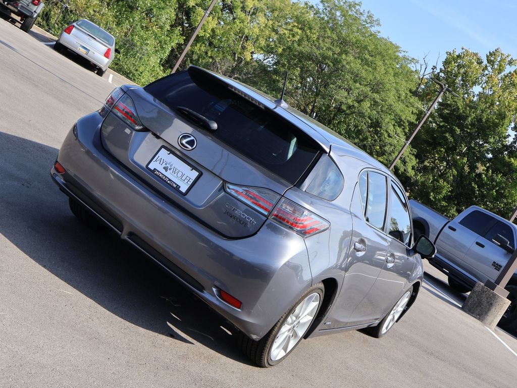 Used 2012 Lexus CT 200h Premium w/ Leather Pkg FWD image 7