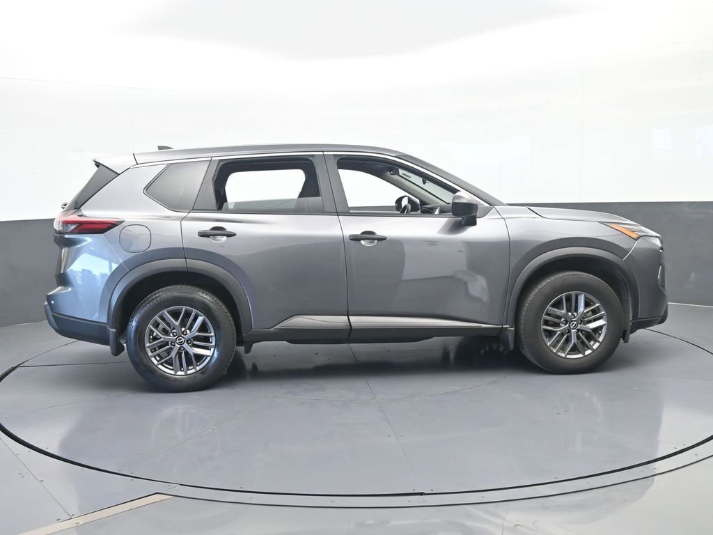 Used 2025 Nissan Rogue S FWD image 7