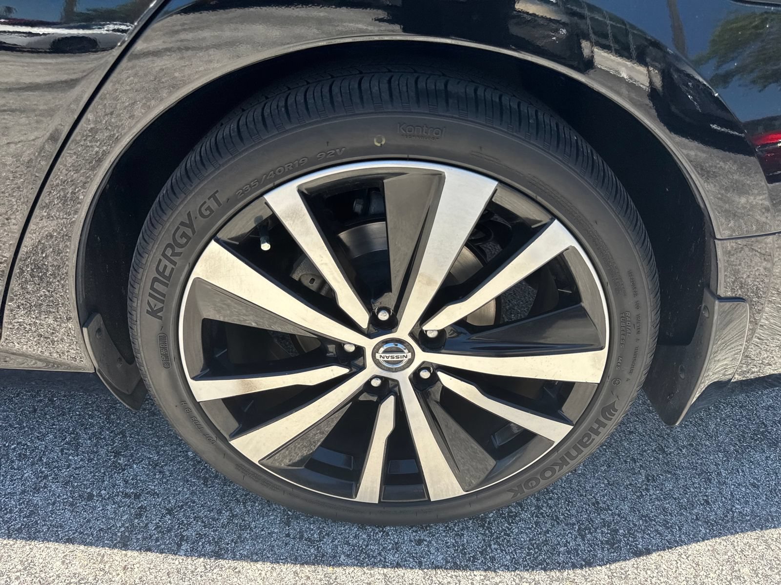 Used 2019 Nissan Altima 2.5 SR FWD image 17