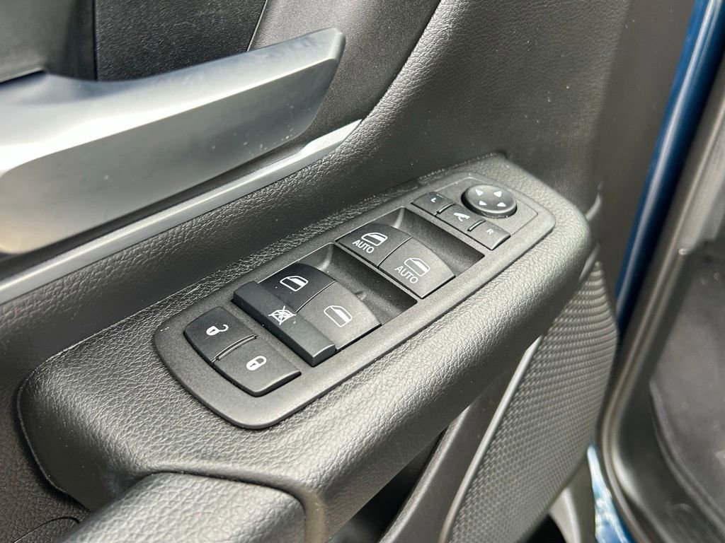 Certified 2022 RAM 1500 Big Horn image 23