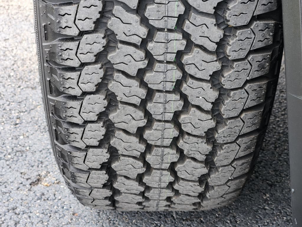 Used 2020 Land Rover Defender 110 X AWD/4WD image 11