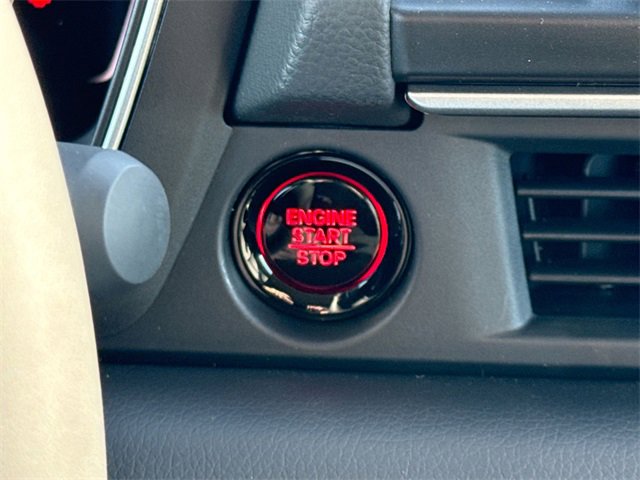 New 2025 Honda Pilot Touring image 35