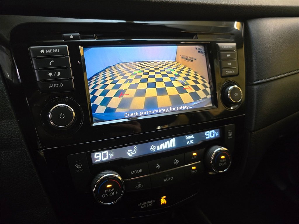 Used 2020 Nissan Rogue SV image 30