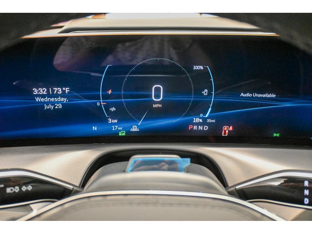 New 2027 Cadillac Vistiq Platinum AWD/4WD image 32