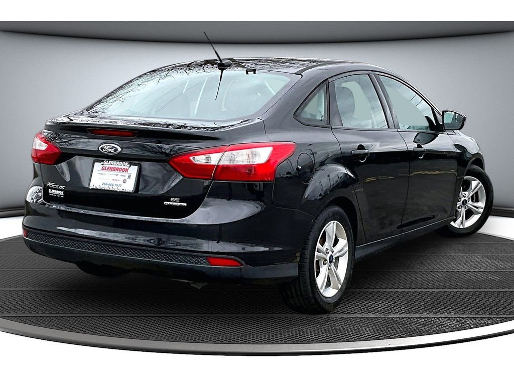 Used 2014 Ford Focus SE w/ SE Winter Package image 12