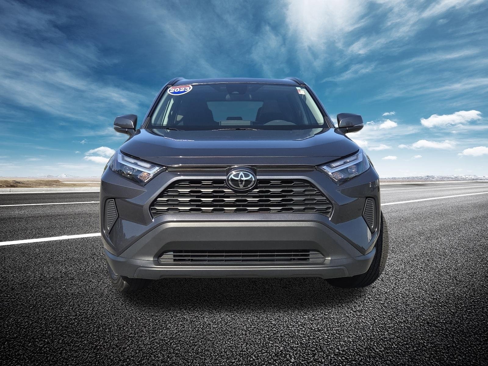 Used 2023 Toyota RAV4 XLE w/ Convenience Package image 13