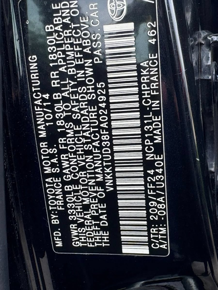 Used 2015 Toyota Yaris SE FWD image 37