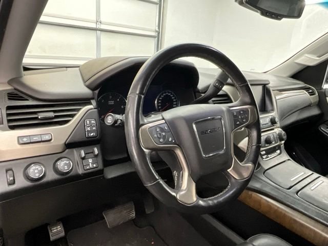 Used 2019 GMC Yukon XL Denali w/ Denali Ultimate Package AWD/4WD image 6