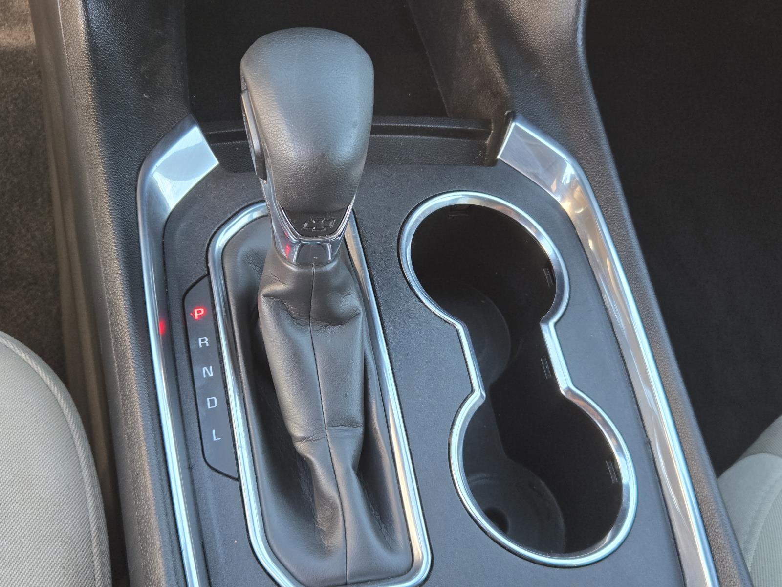 Used 2023 Chevrolet Traverse LS image 12