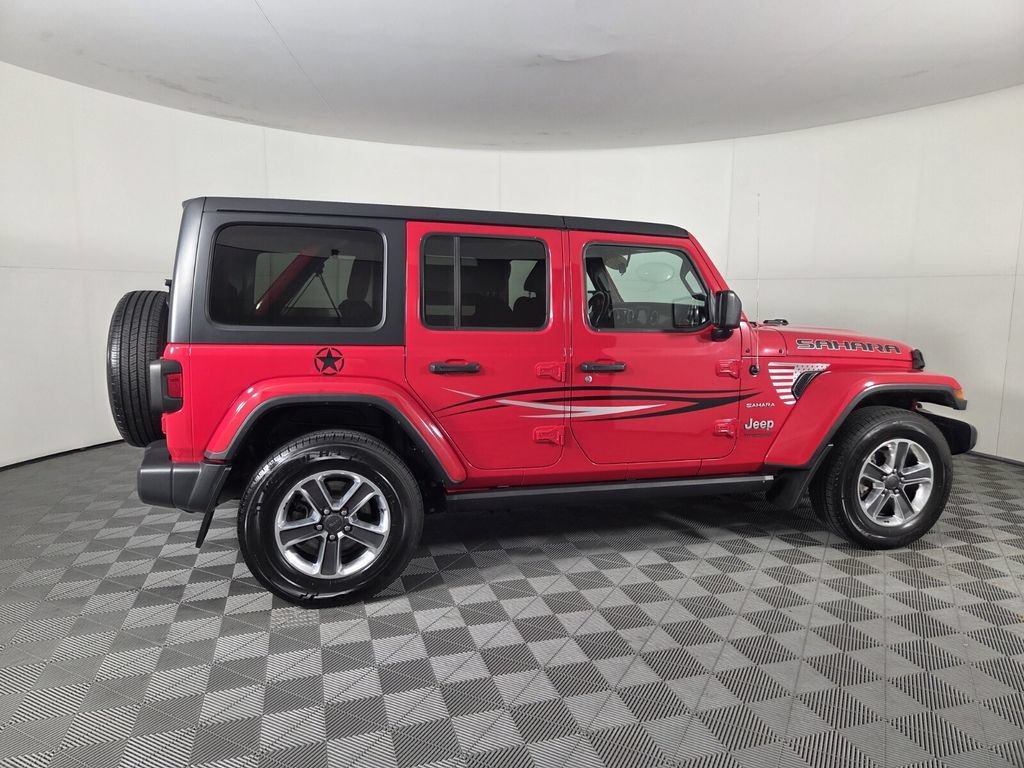 Used 2021 Jeep Wrangler Unlimited Sahara AWD/4WD image 6