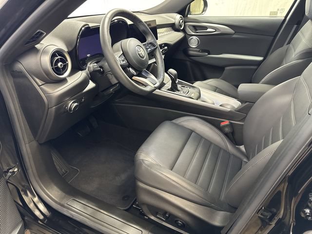 Used 2024 Alfa Romeo Tonale Ti AWD/4WD image 12