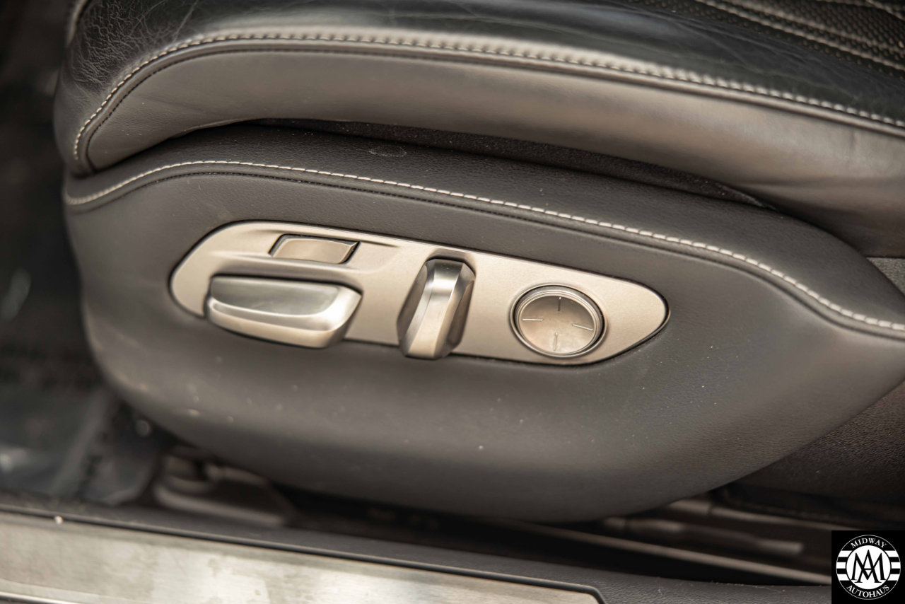 Used 2020 Lexus LS 500h AWD image 23