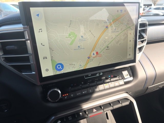 Used 2025 Toyota Sequoia Platinum image 11