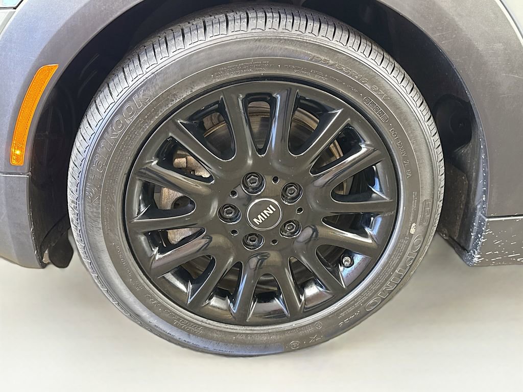 Used 2019 MINI Cooper S w/ Signature Upholstery Package image 38