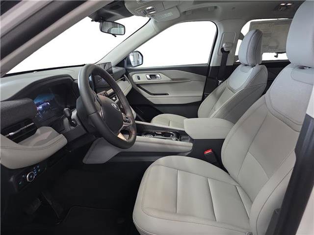 New 2026 Ford Explorer Active w/ Active Comfort Package AWD/4WD image 16