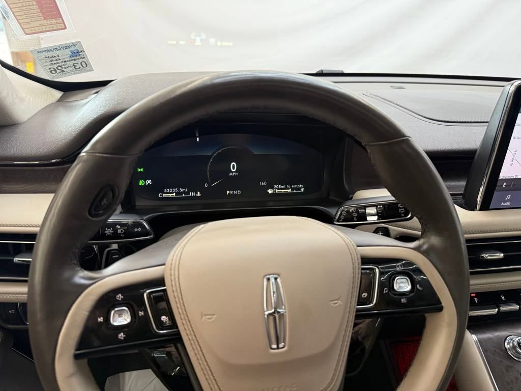 Used 2022 Lincoln Aviator Reserve image 12