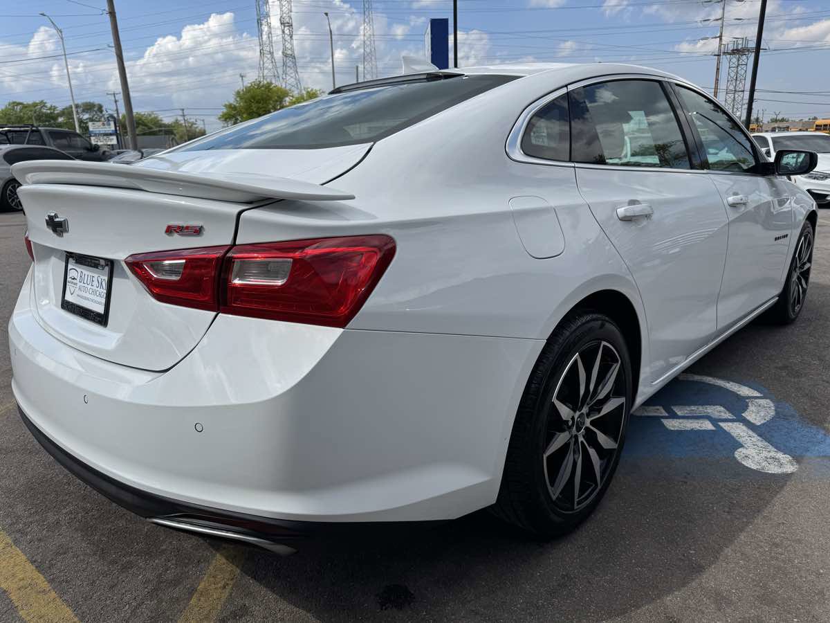 Used 2022 Chevrolet Malibu RS FWD image 5