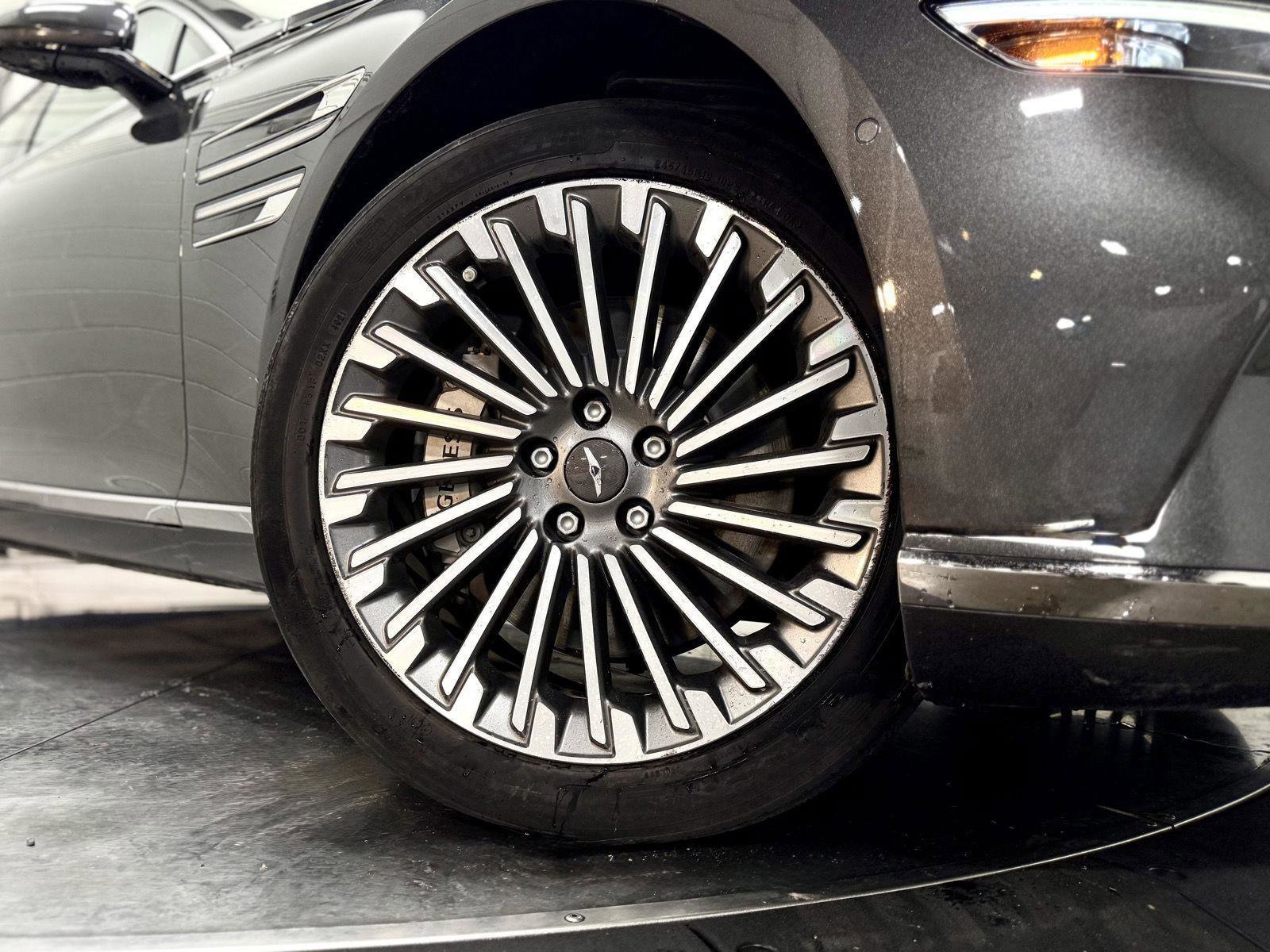 Used 2023 Genesis Electrified G80 image 10