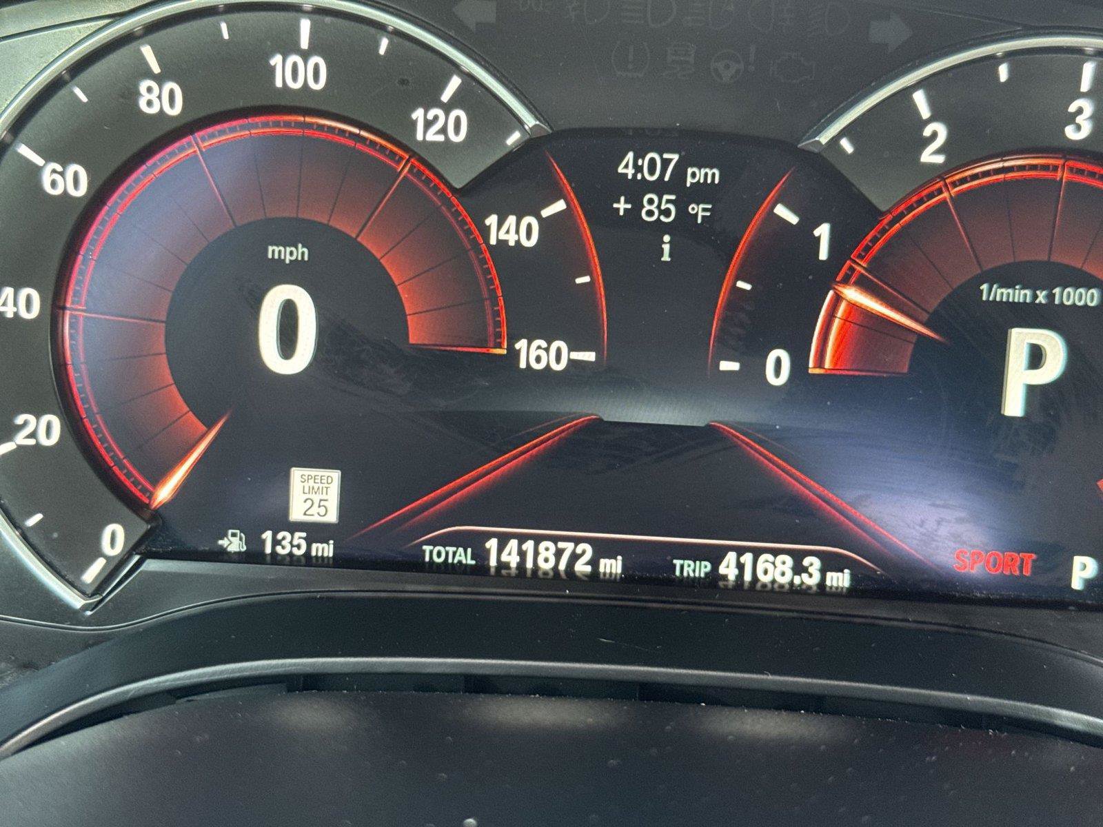 Used 2019 BMW 540i w/ Convenience Package RWD image 8