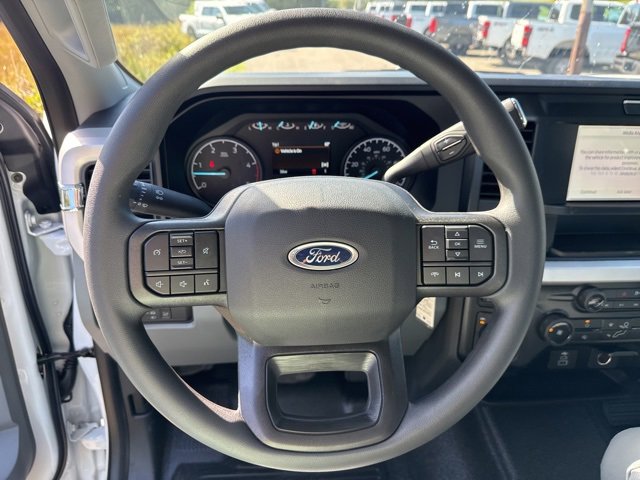 New 2026 Ford F350 XL w/ XL Chrome Package image 31