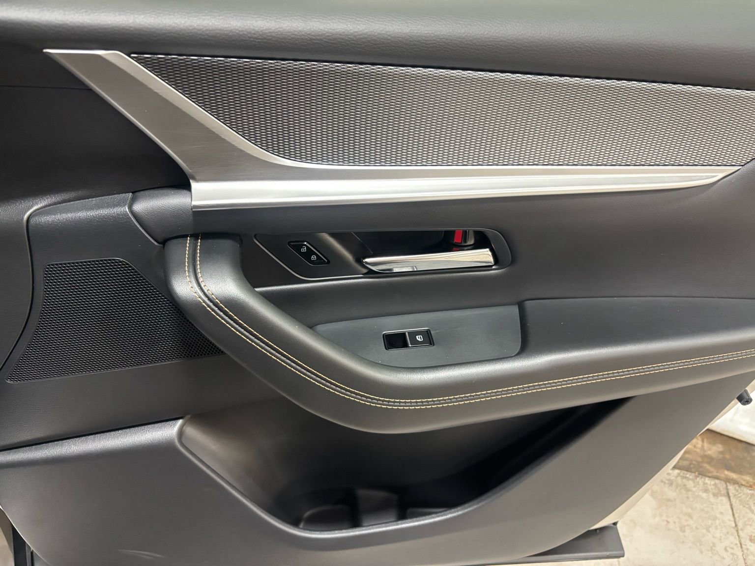 Certified 2026 MAZDA CX-90 3.3 Turbo w/ Premium Plus Pkg image 17