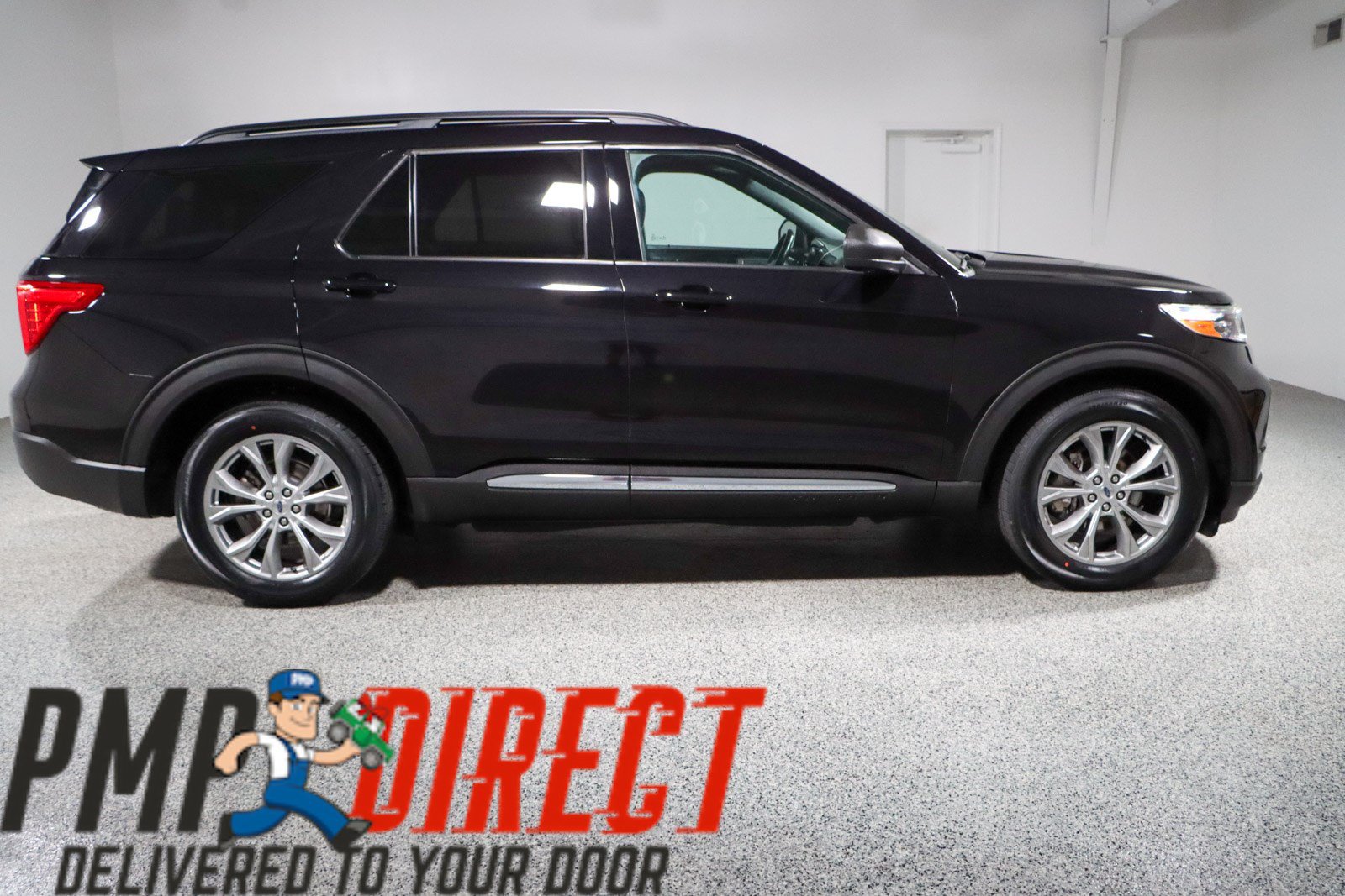 Used 2020 Ford Explorer XLT w/ Equipment Group 202A AWD/4WD image 6