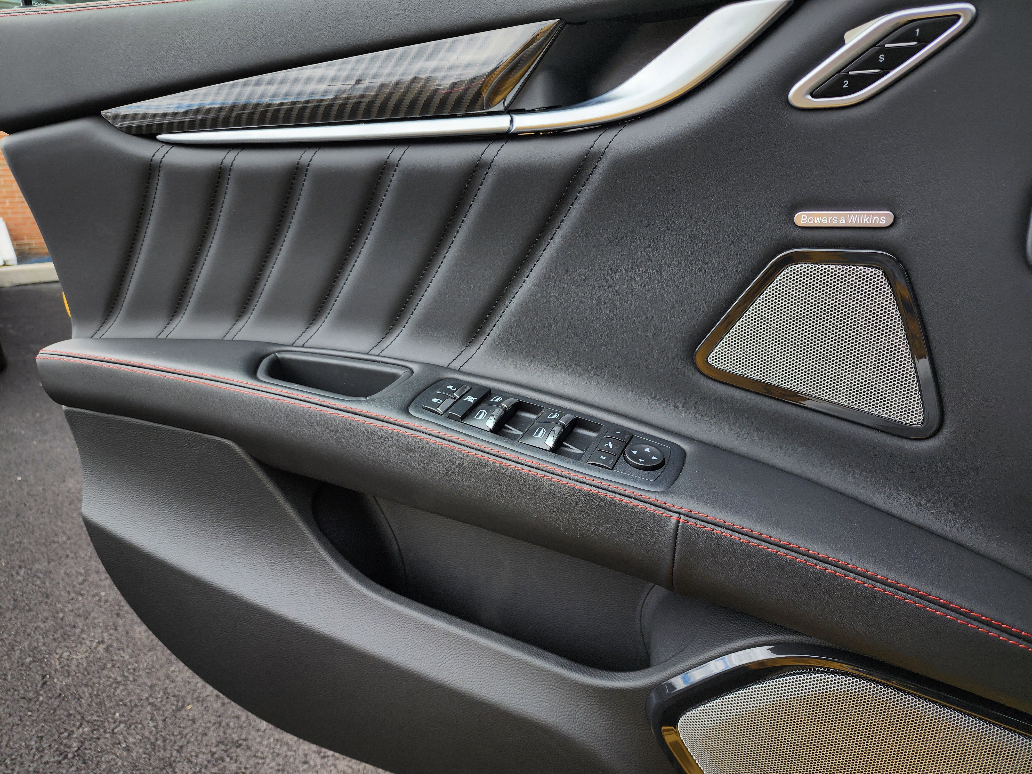 Used 2023 Maserati Ghibli Trofeo image 21