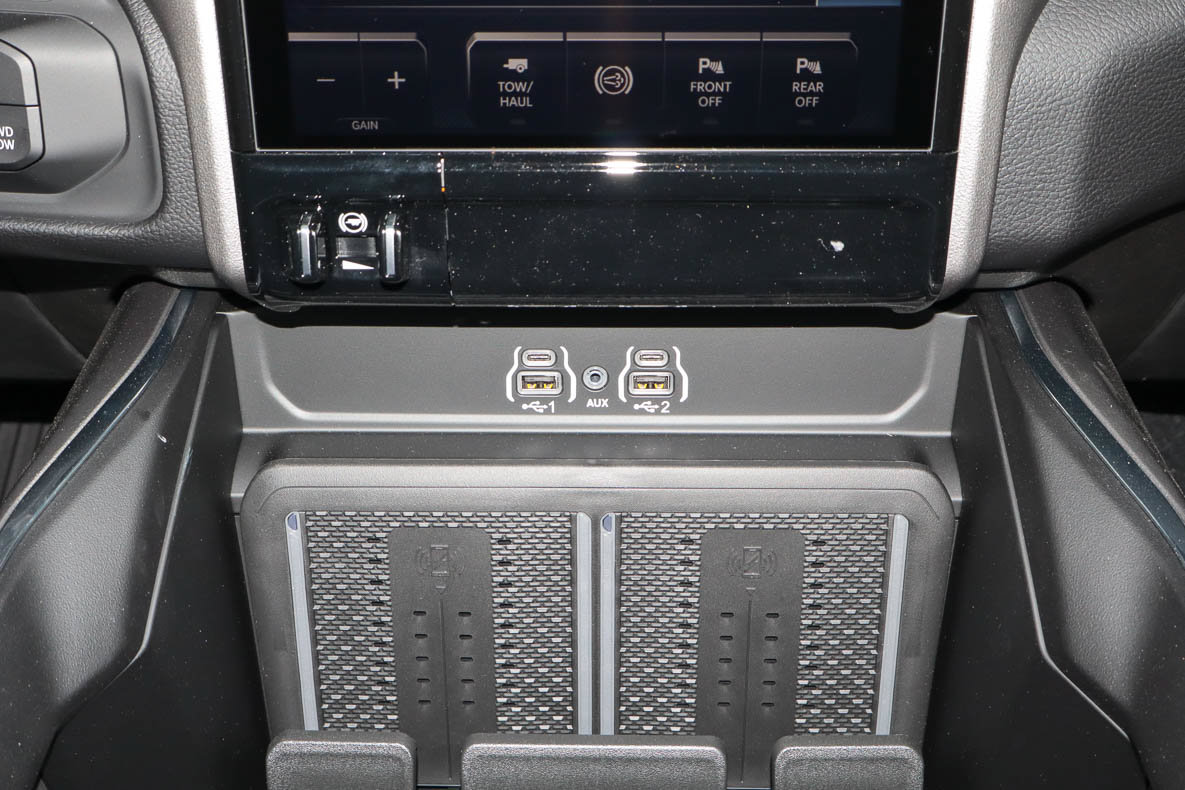 New 2027 RAM 3500 Laramie AWD/4WD image 26