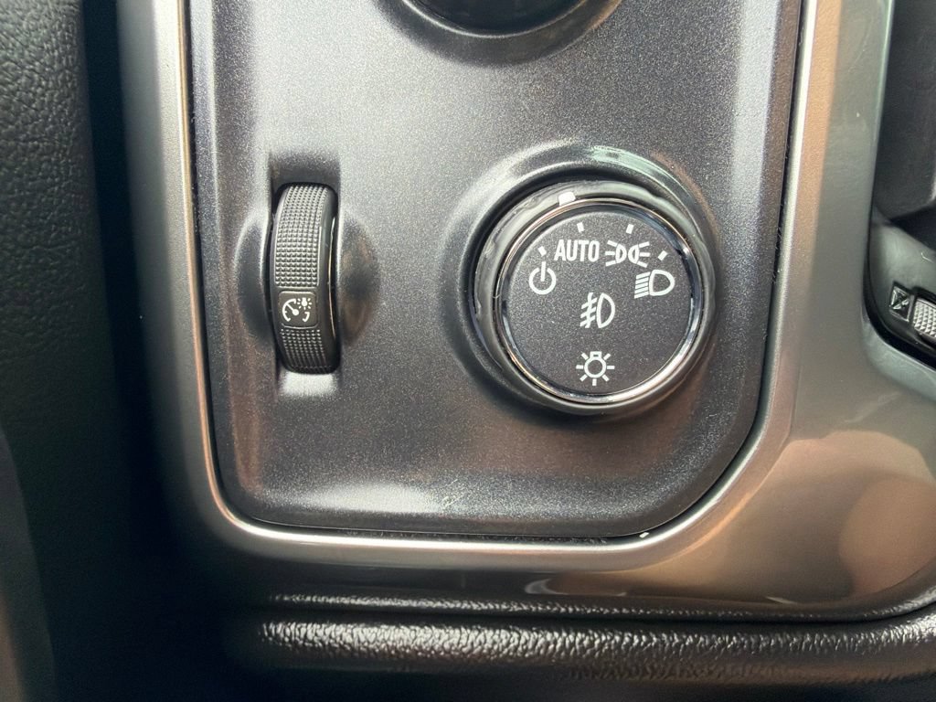 Used 2018 Chevrolet Silverado 1500 LT w/ All Star Edition AWD/4WD image 20