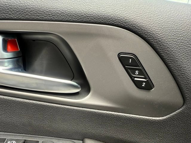 New 2027 Chrysler Pacifica Limited w/ Family Tech Group FWD image 36