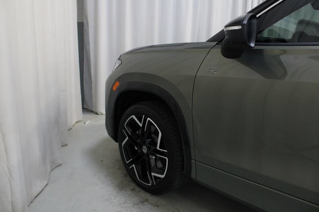 New 2026 Volkswagen Tiguan SEL R-Line AWD/4WD image 30