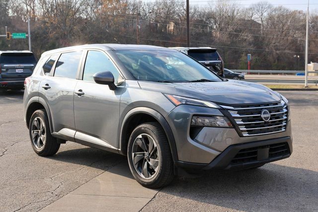 Used 2024 Nissan Rogue SV AWD/4WD image 1