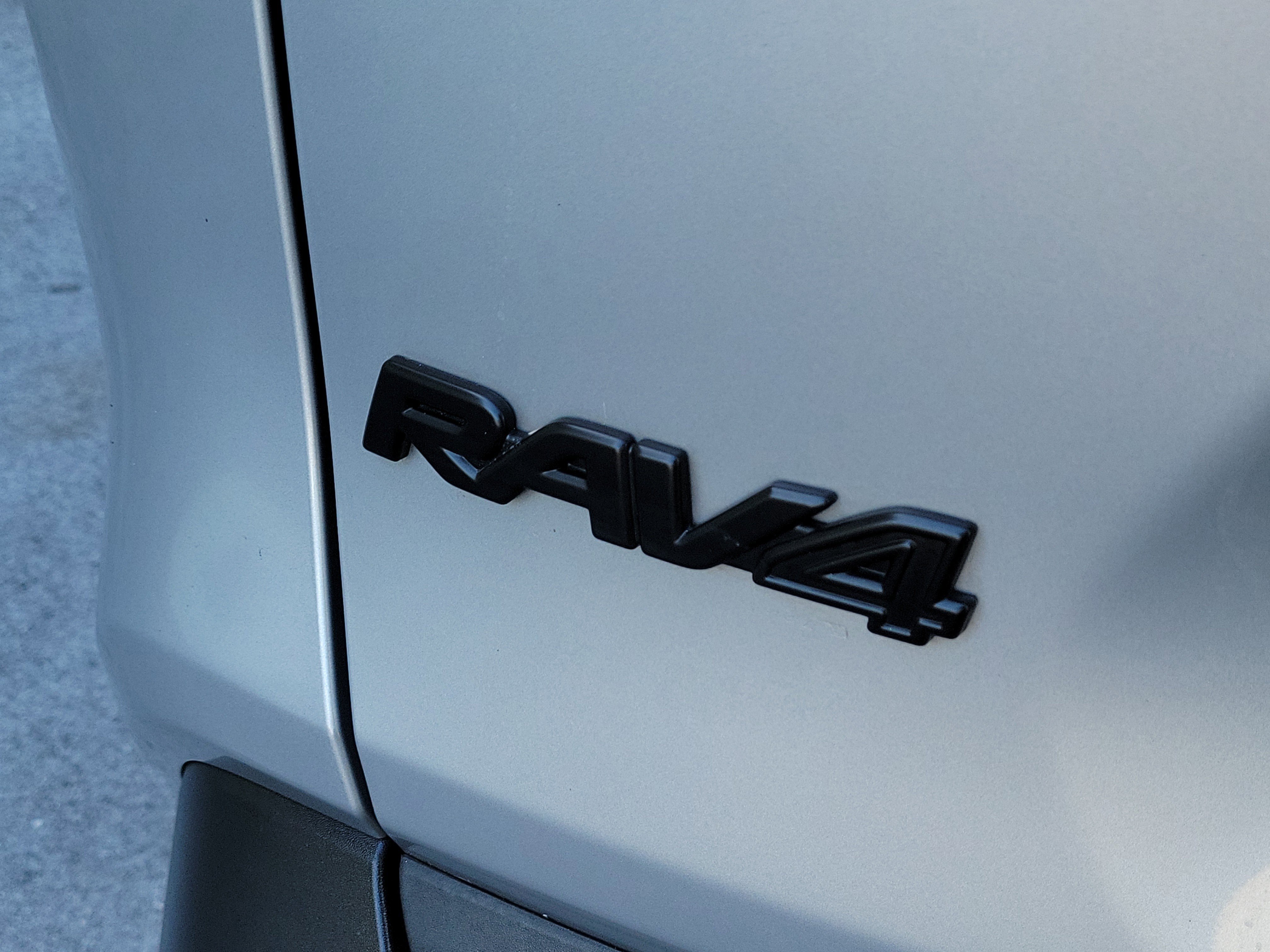 Used 2023 Toyota RAV4 LE image 8
