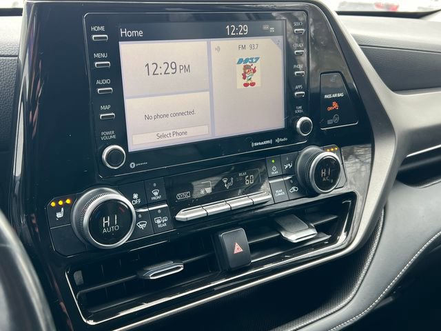 Used 2022 Toyota Highlander XLE image 26