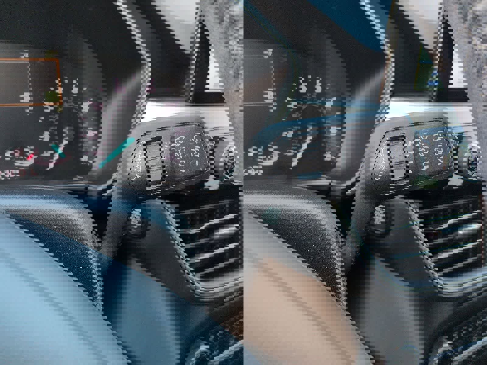 Used 2020 Ford Escape SEL image 26