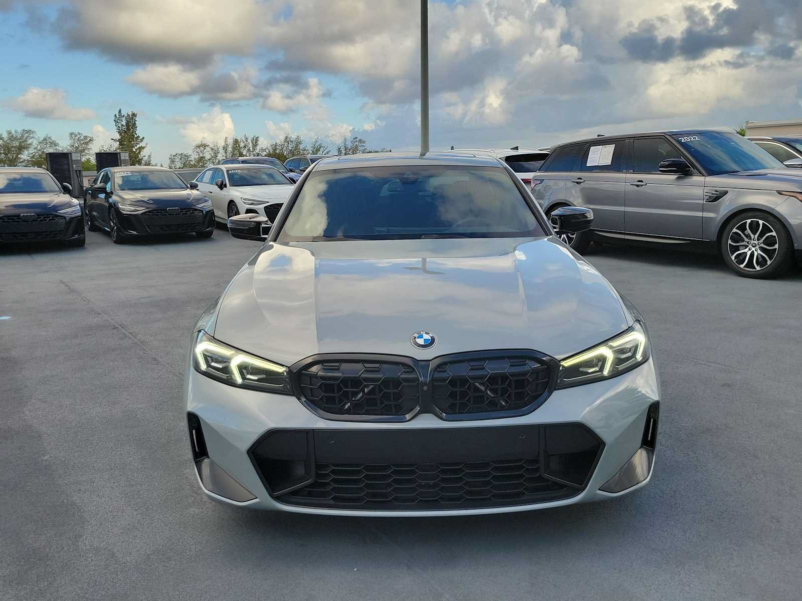 Used 2023 BMW M340i w/ Shadowloine Package RWD image 9