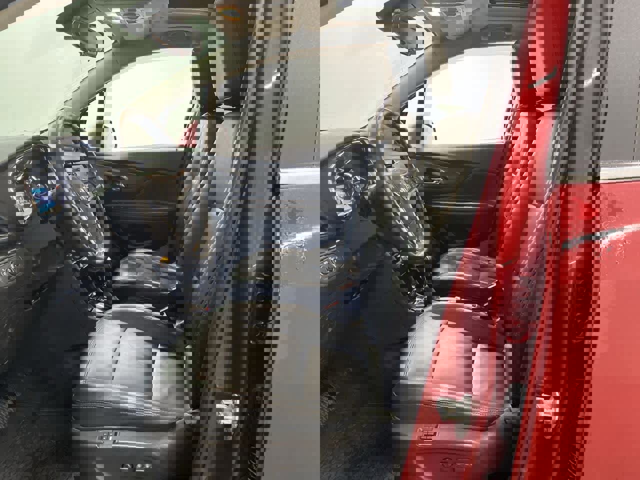 Used 2019 Buick Encore Essence image 14