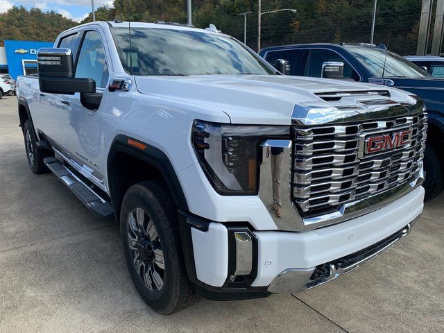 New 2026 GMC Sierra 2500 Denali w/ Denali Reserve Package image 1