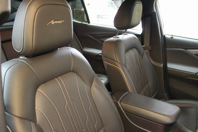 Certified 2025 Buick Envista Avenir FWD image 11