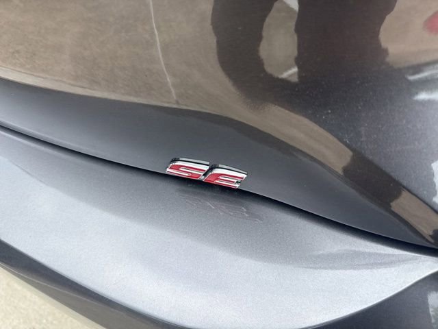 Certified 2025 Toyota Corolla SE FWD image 4
