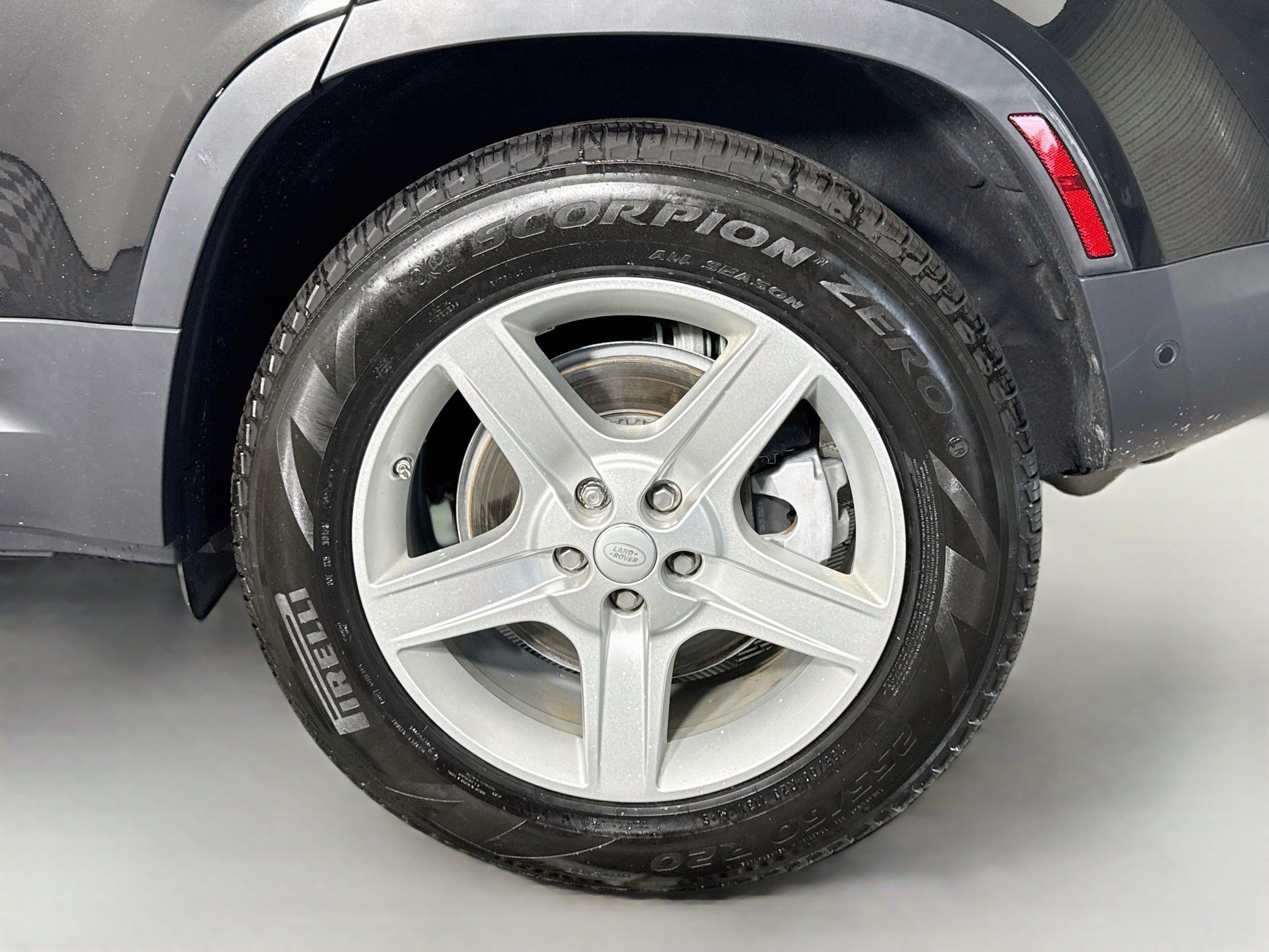 Used 2020 Land Rover Defender 110 SE AWD/4WD image 37