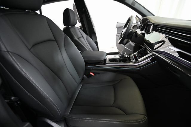 Used 2026 Audi Q8 Premium Plus AWD/4WD image 27