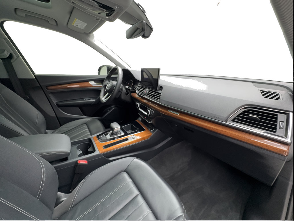 Used 2023 Audi Q5 2.0T Premium w/ Convenience Package AWD/4WD image 34